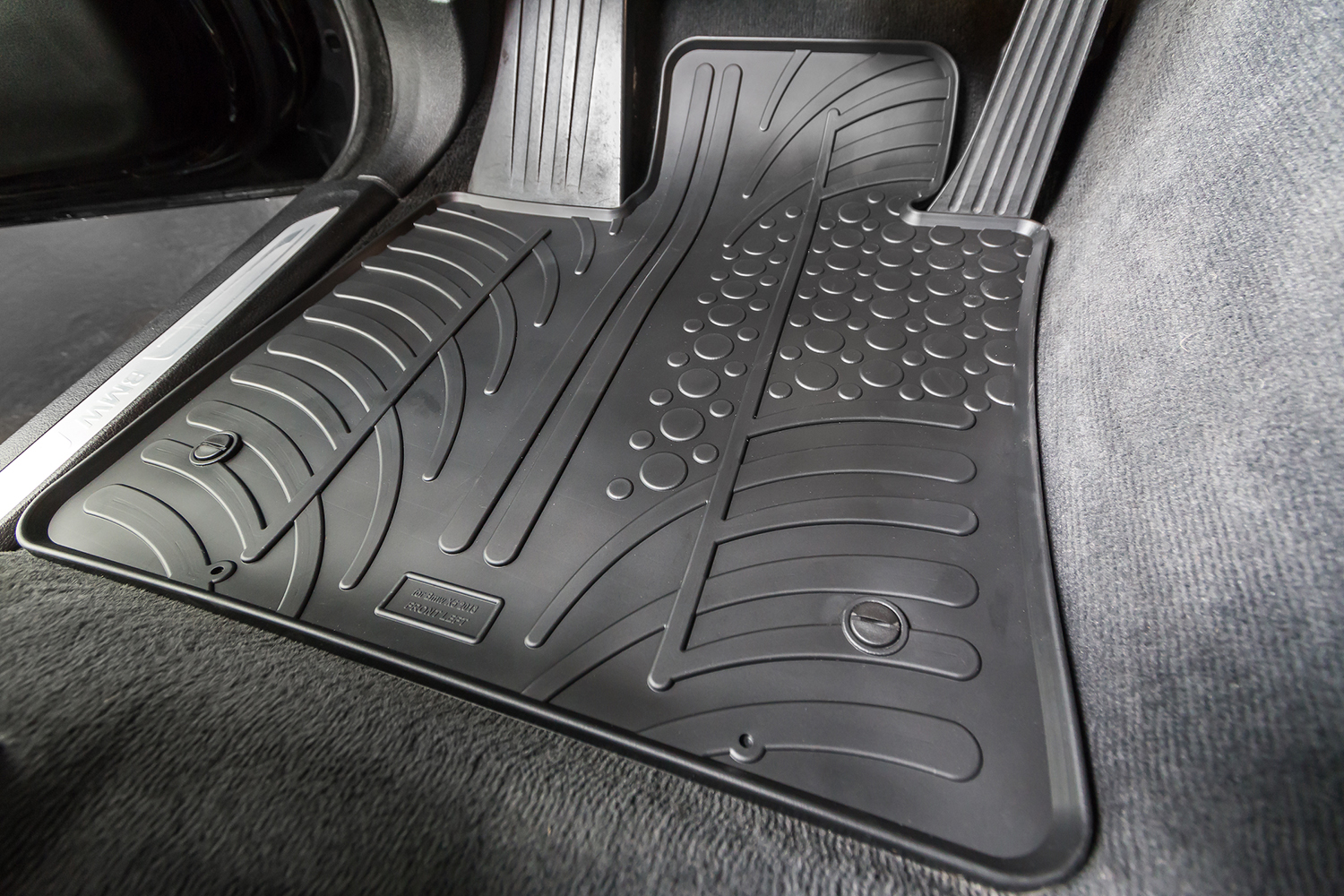 Design Gummi Fußmatten mit erhöhtem Rand passend für BMW 1er 3 und 5 Türer  F20 & F21 09.2011-08.2019 4 tlg Farbe Schwarz Gummimatten Automatten